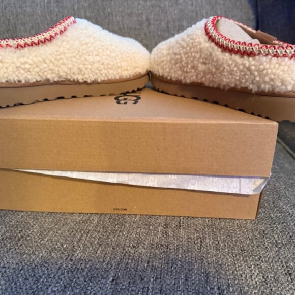New in Box Womens UGG® Tasman Maxi Curly Slipper - Natural Size 7 - Picture 3 of 6